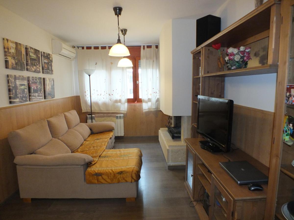 La Llar De Peramola Apartment Exterior foto